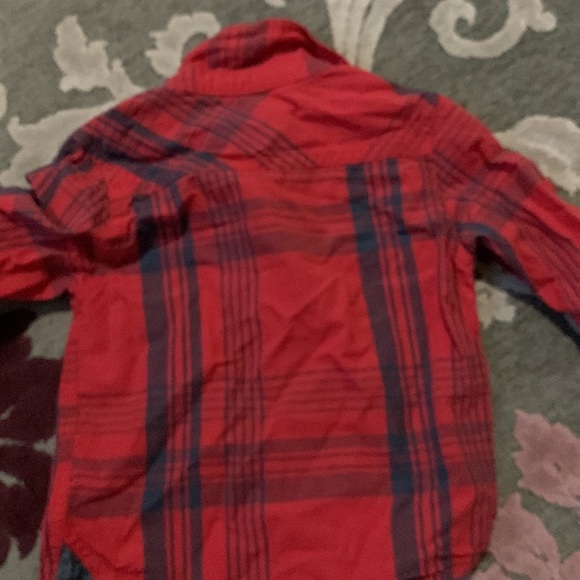 Red flannel pattern button down - Picture 4 of 4